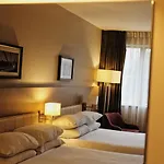 Lancaster Hotel