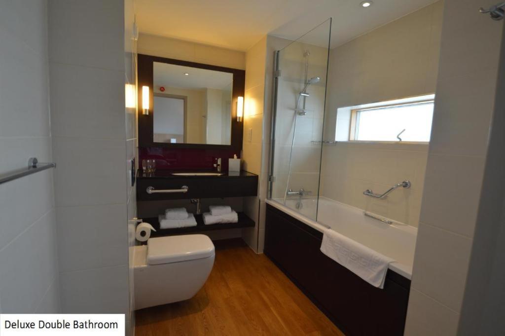 Lancaster Hotel Uxbridge
