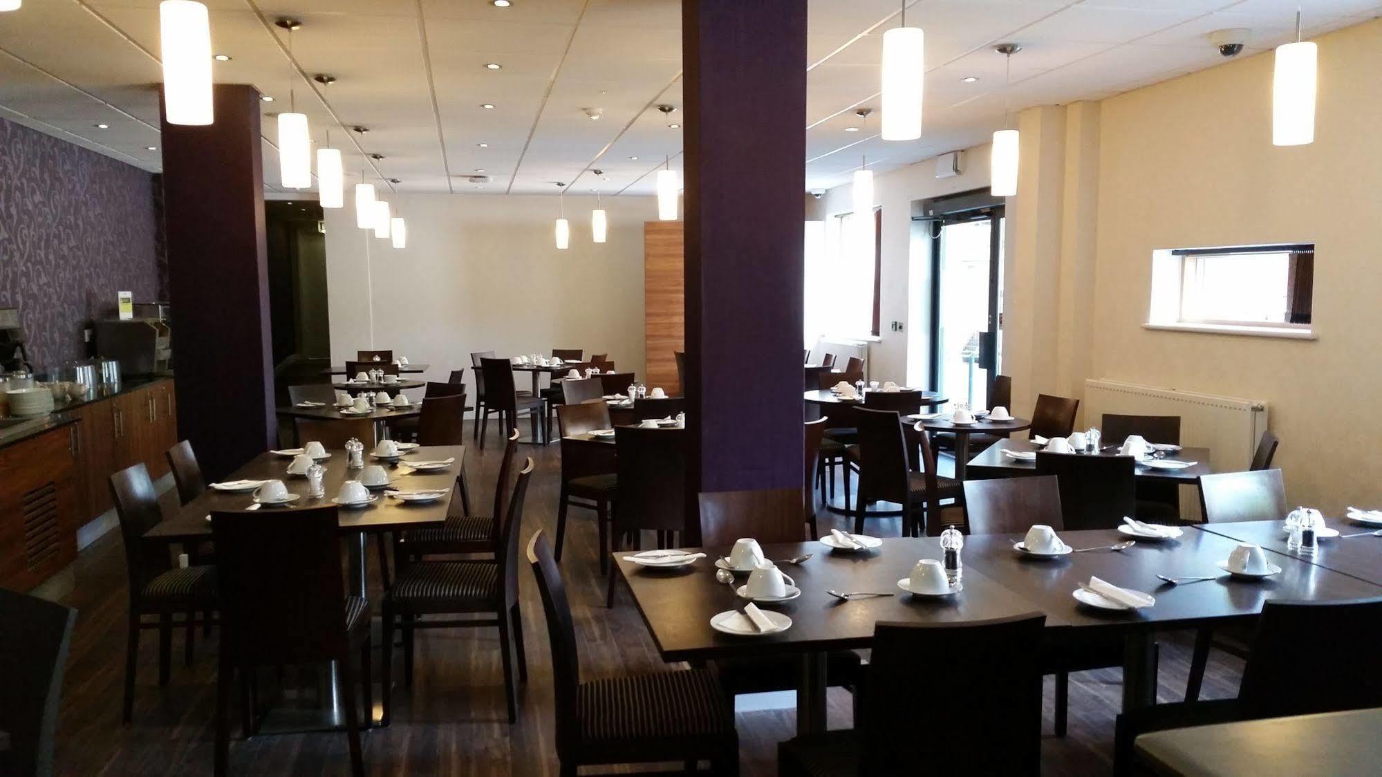 Lancaster Hotel Hotel Uxbridge